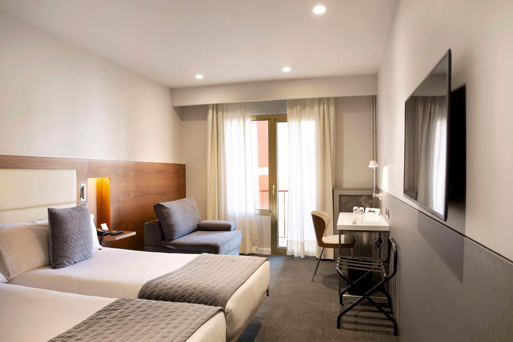 Best Western Premier Hotel Dante Barcelona Bagian luar foto